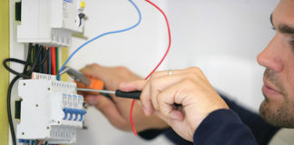 Jak podłączyć miernik energii elektrycznej jednofazowy do automatyki domowej