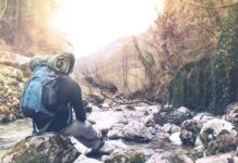 Przydatny gadżet na każde biwakowanie – latarki wodoszczelne biwakowanie