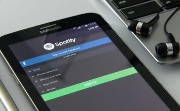 Czy muzykę ze Spotify można puszczać w lokalu?