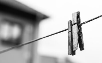 Co zrobić gdy słyszę tylko na jedną słuchawkę?